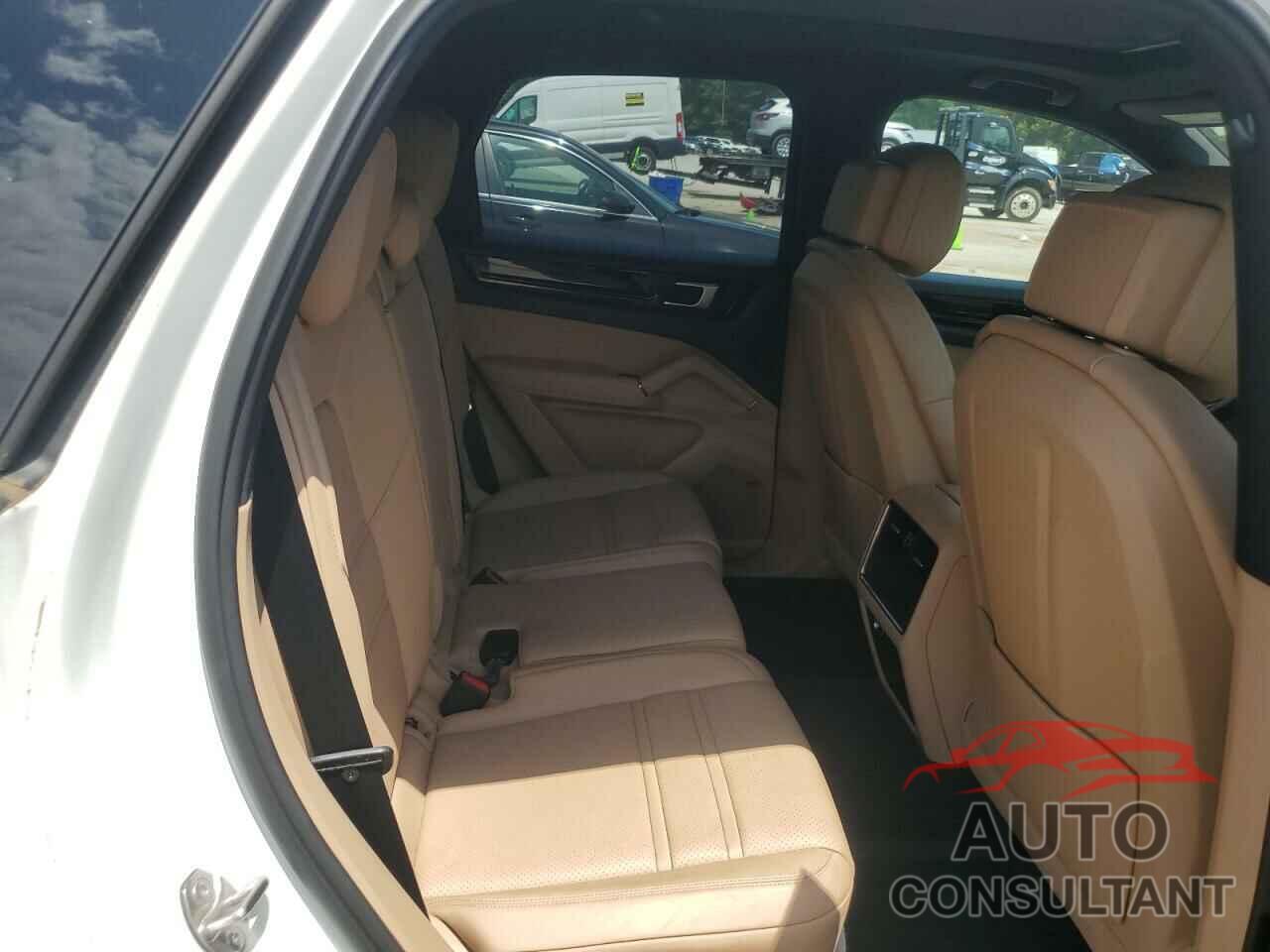 PORSCHE CAYENNE 2019 - WP1AA2AY9KDA16564
