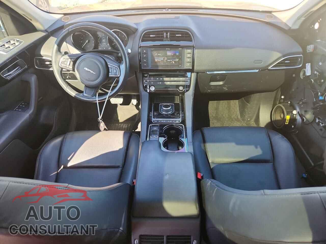 JAGUAR F-PACE 2017 - SADCJ2BV4HA884579
