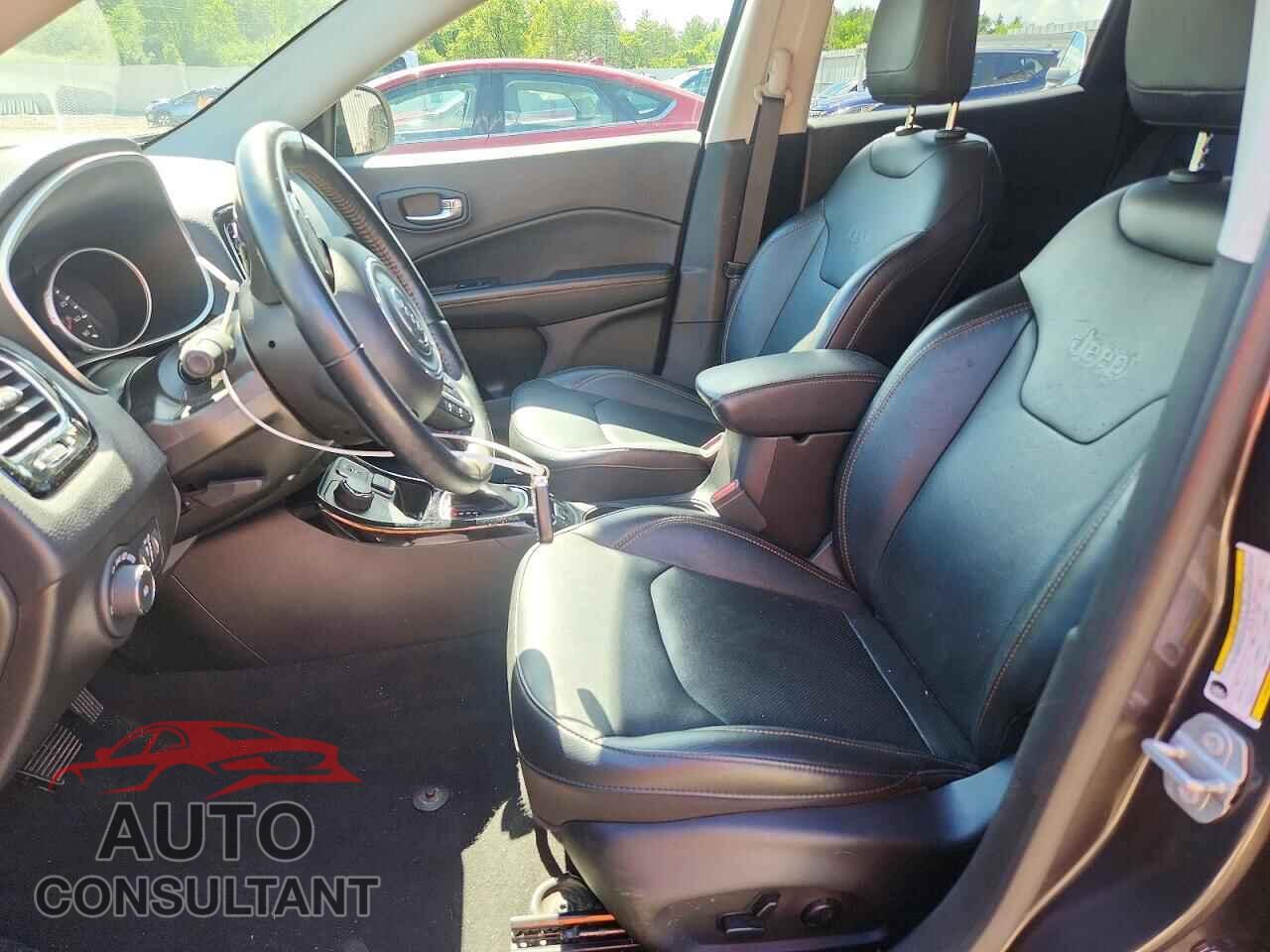 JEEP COMPASS 2020 - 3C4NJDCB9LT244552