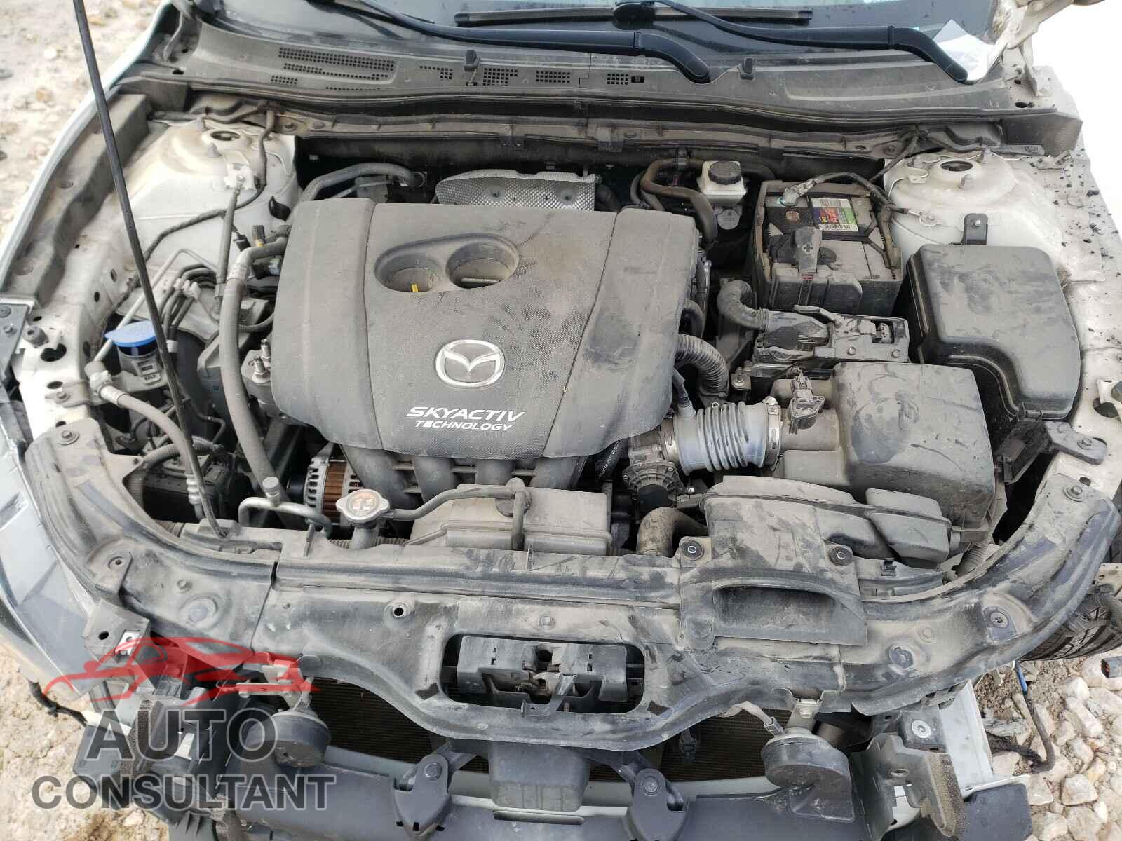 MAZDA 3 2017 - 3MZBN1V77HM119031