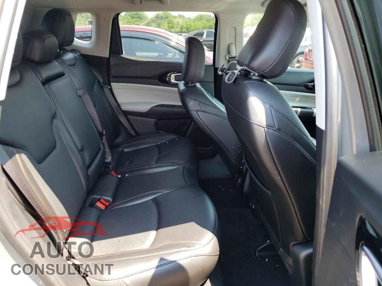 JEEP COMPASS 2022 - 3C4NJDCB2NT110355