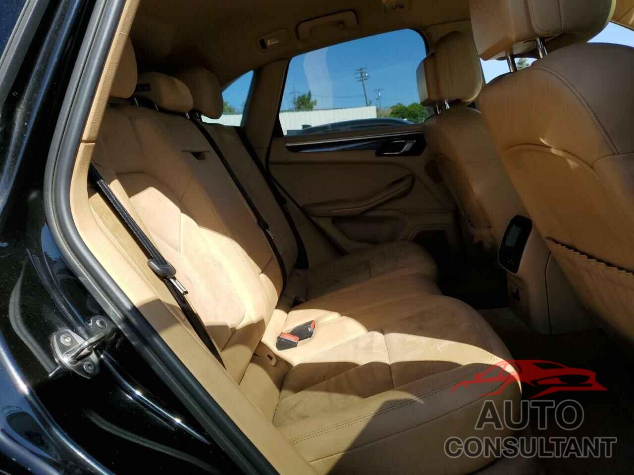 PORSCHE MACAN 2015 - WP1AB2A58FLB57608