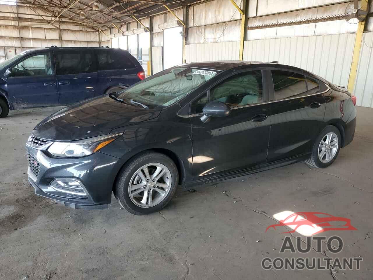 CHEVROLET CRUZE 2018 - 1G1BE5SM5J7234563