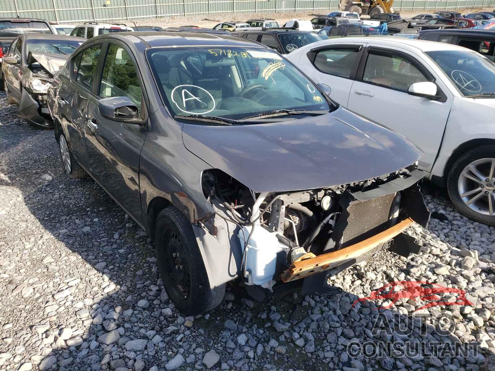 NISSAN VERSA 2017 - 3N1CN7AP5HL845639