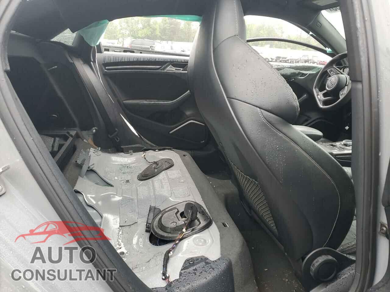 AUDI RS3 2018 - WUABWGFF8J1904172