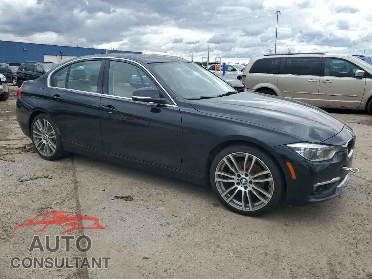 BMW 3 SERIES 2017 - WBA8A3C3XHK692840