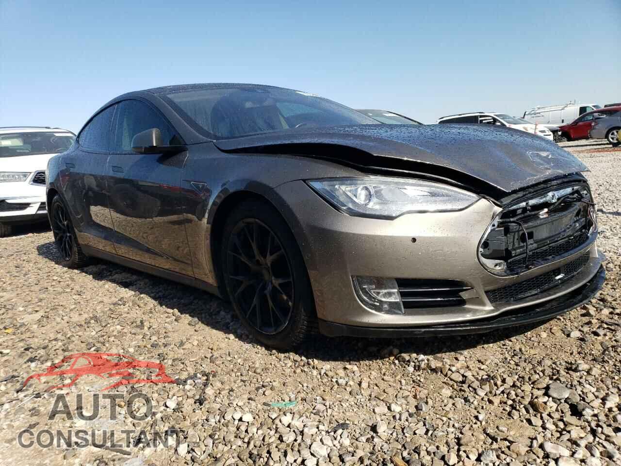 TESLA MODEL S 2016 - 5YJSA1E26GF135372
