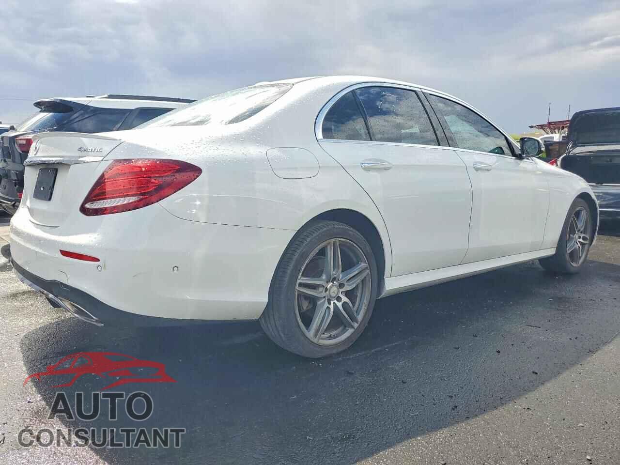 MERCEDES-BENZ E-CLASS 2017 - WDDZF4KB8HA108535