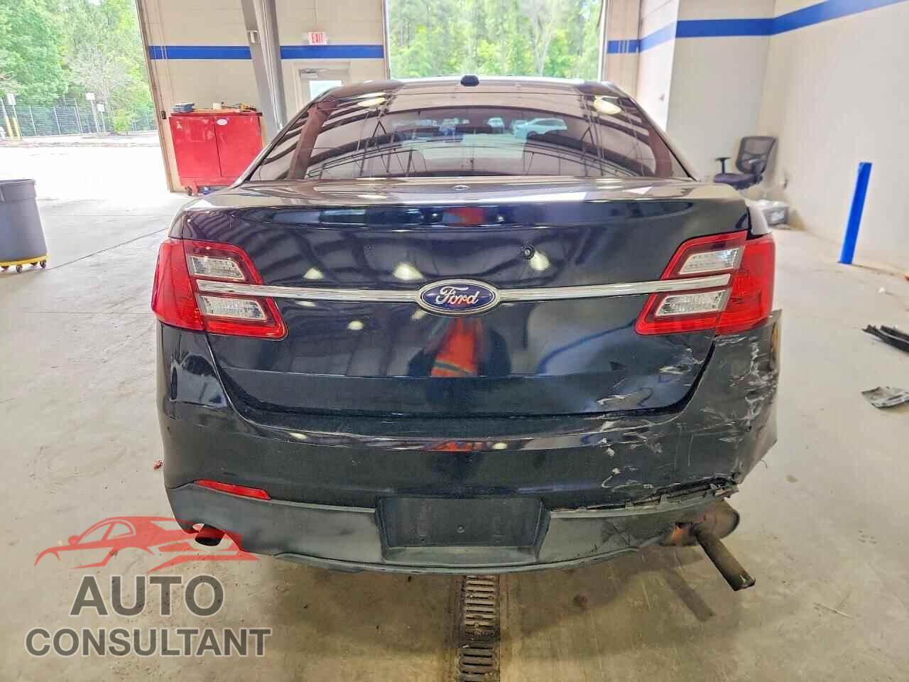 FORD TAURUS 2015 - 1FAHP2L84FG208092
