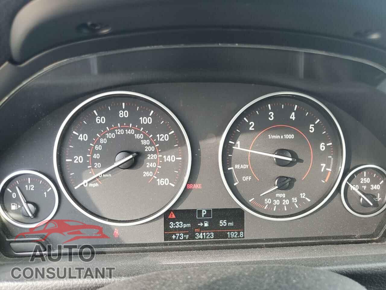 BMW 3 SERIES 2016 - WBA8E3G54GNU05280