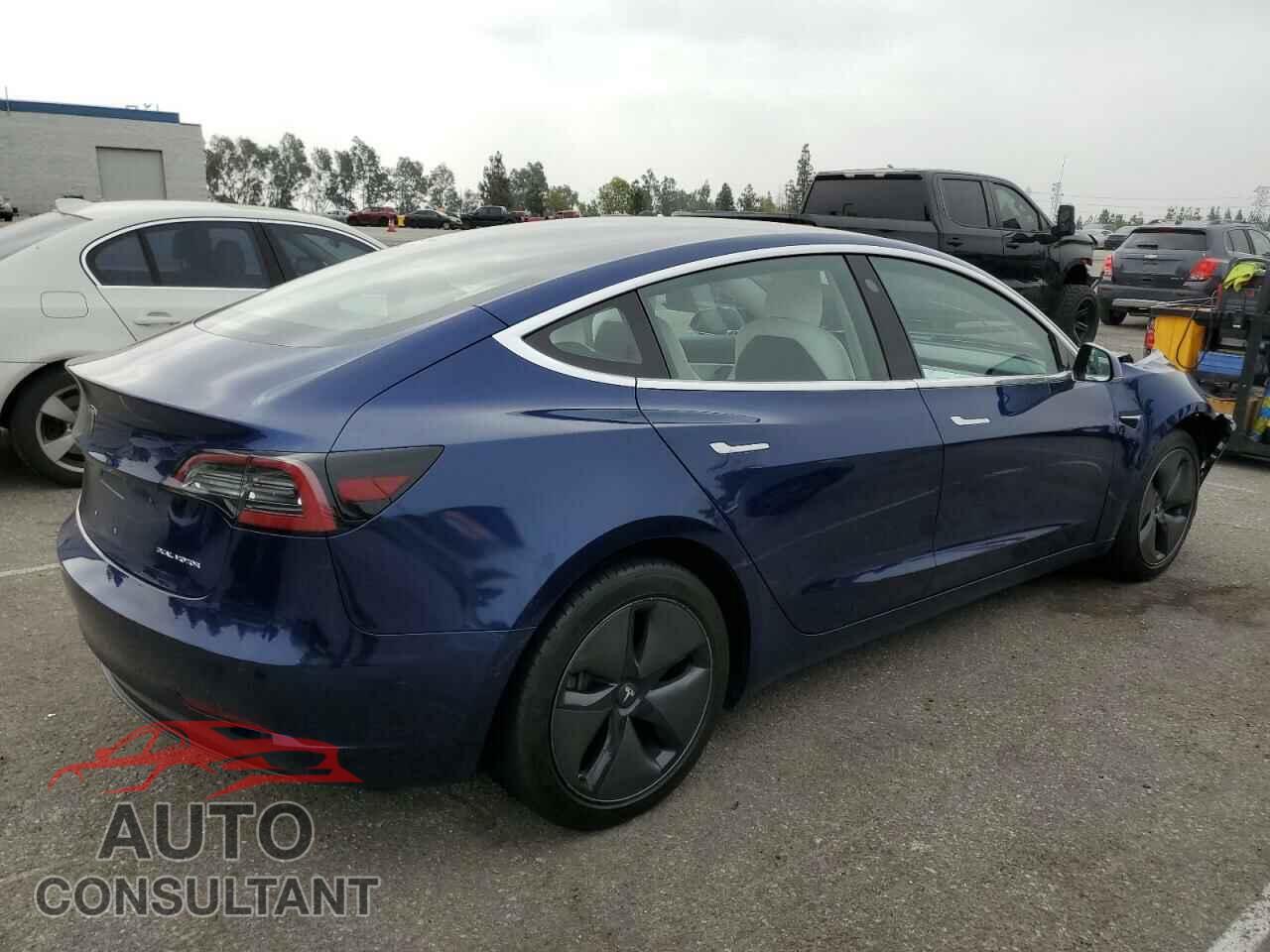 TESLA MODEL 3 2018 - 5YJ3E1EB5JF122189