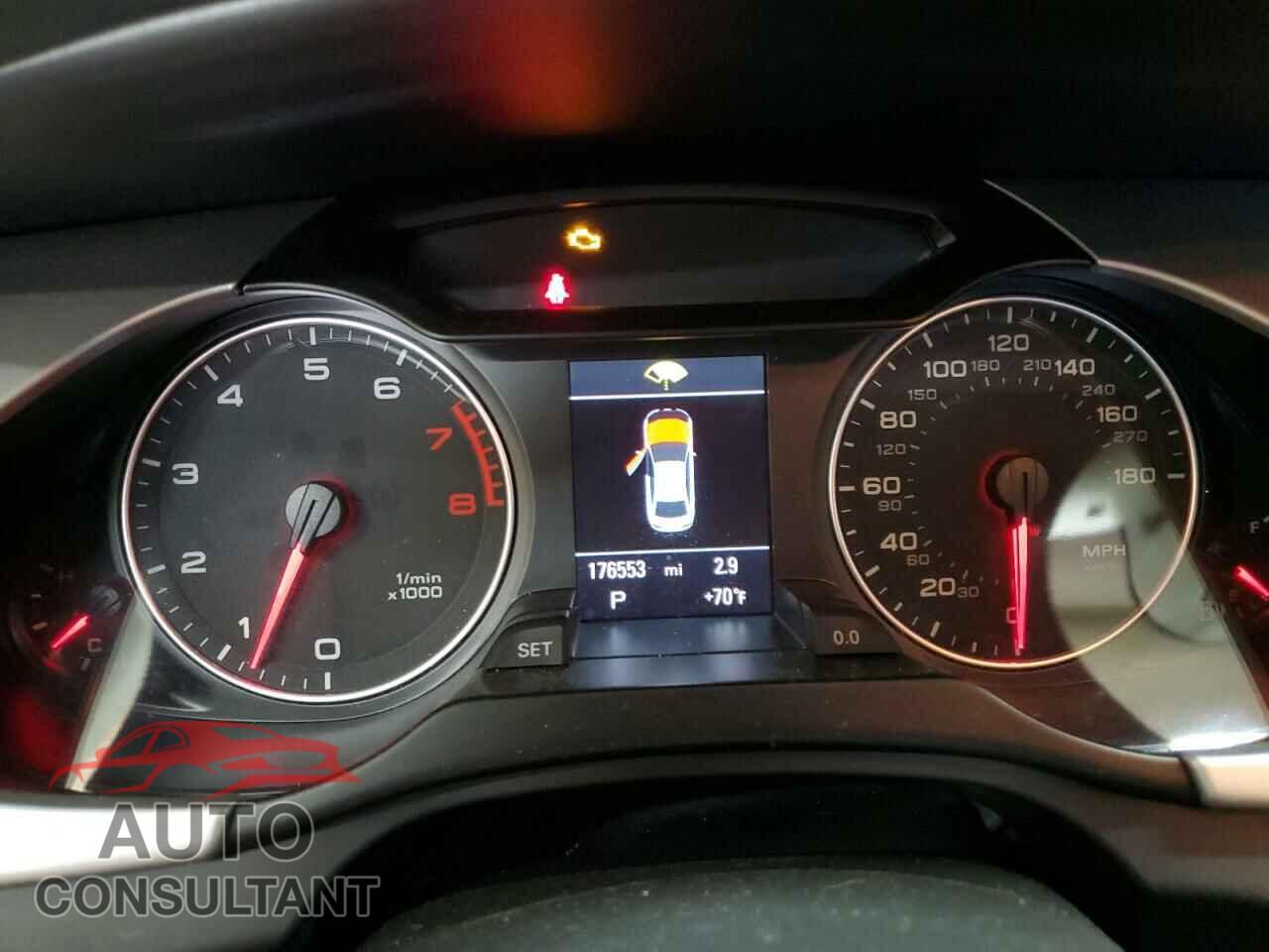 AUDI A4 2011 - WAUEFAFL0BN020764