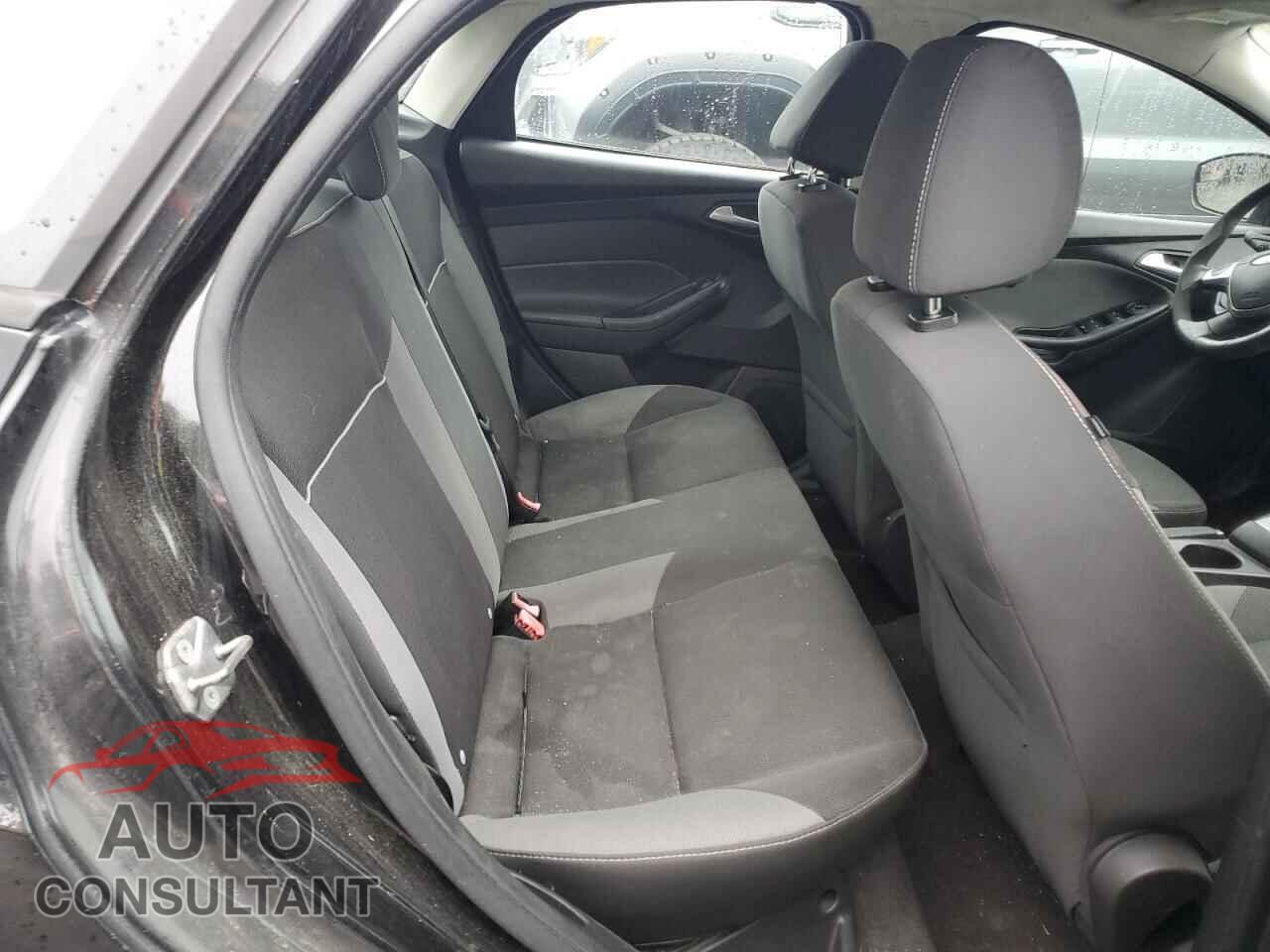 FORD FOCUS 2013 - 1FADP3F27DL340375