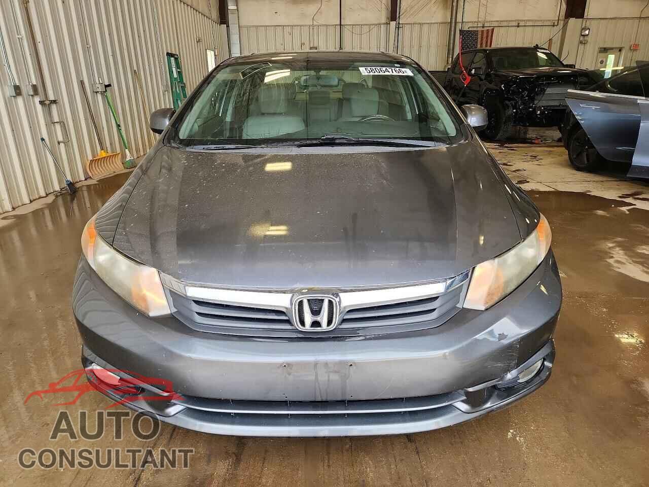 HONDA CIVIC 2013 - 19XFB2F99DE004003