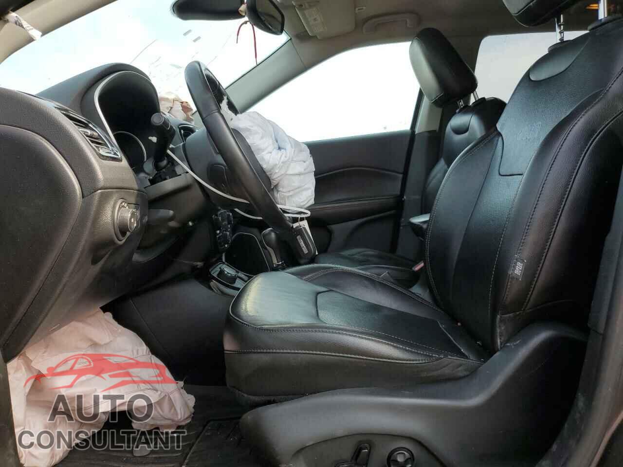 JEEP COMPASS 2019 - 3C4NJDCB7KT766515