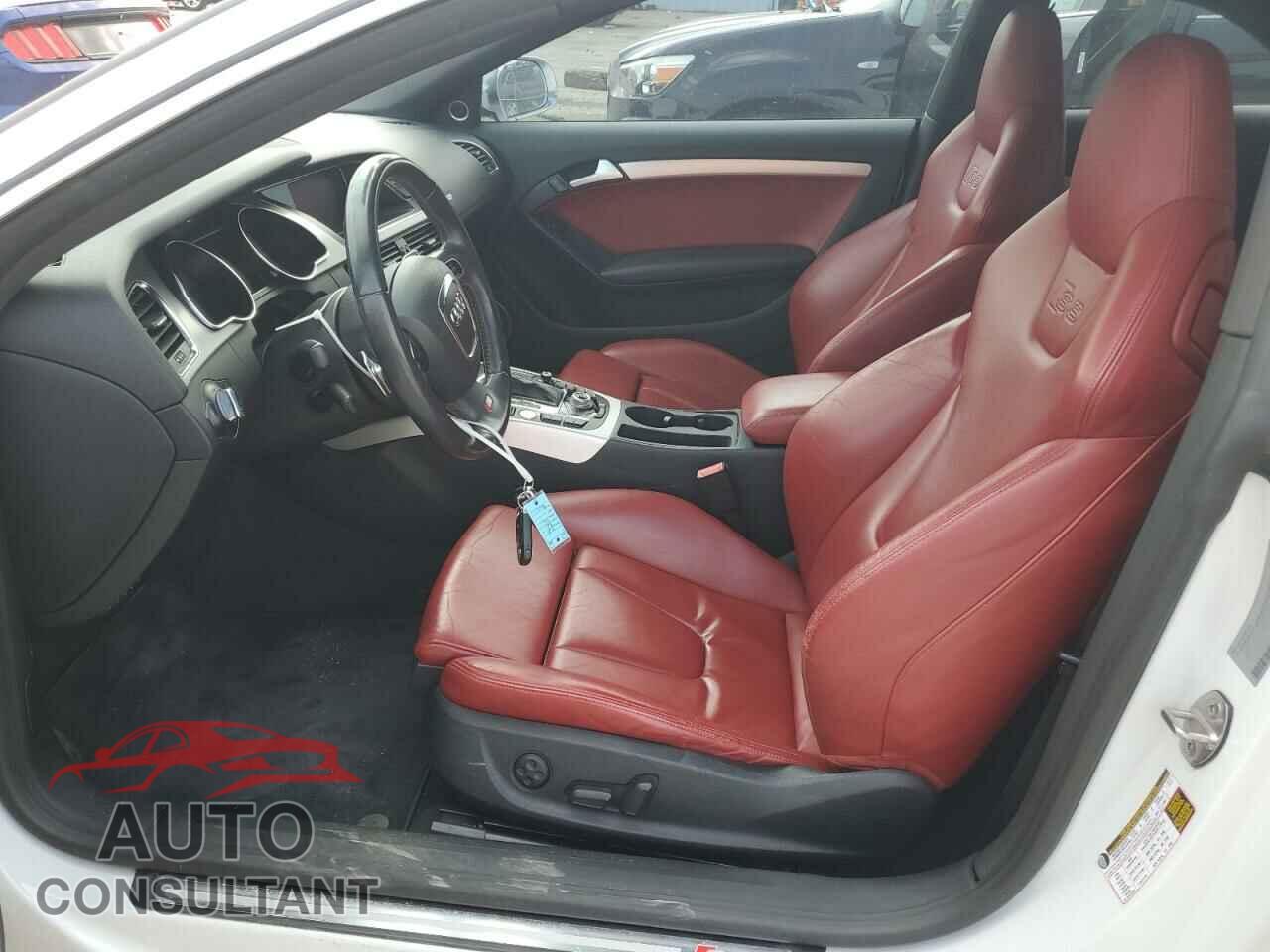 AUDI S5/RS5 2012 - WAUCVAFR6CA013938