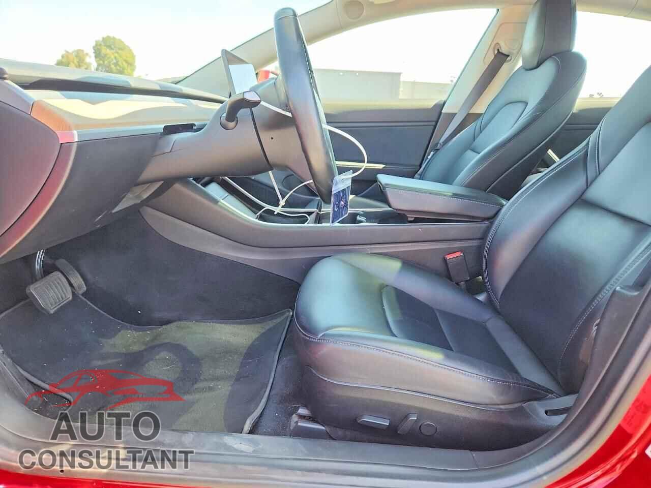 TESLA MODEL 3 2018 - 5YJ3E1EB6JF104770