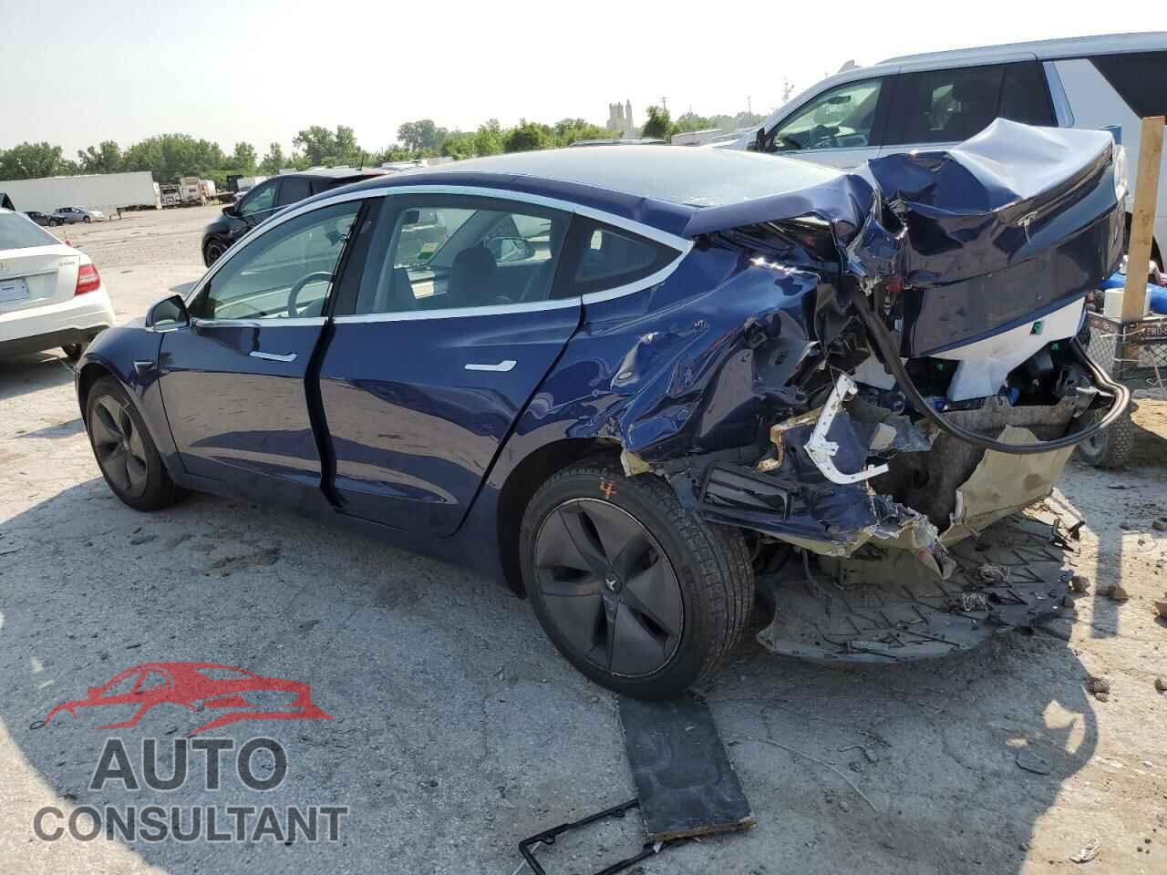 TESLA MODEL 3 2018 - 5YJ3E1EA0JF030883