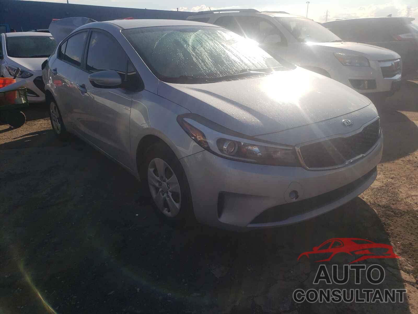 KIA FORTE 2017 - 3KPFK4A78HE010303