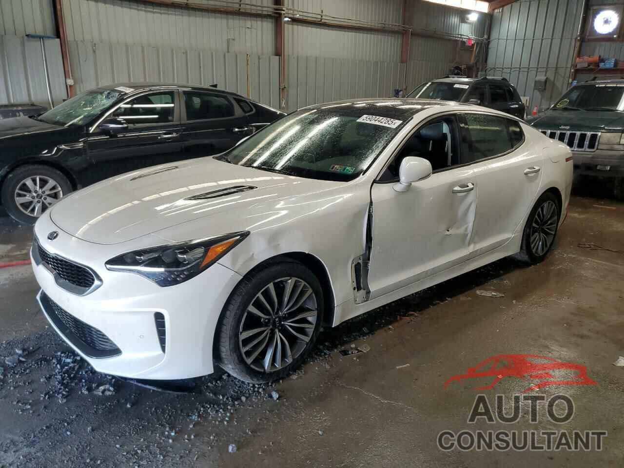 KIA STINGER 2018 - KNAE25LA3J6012690