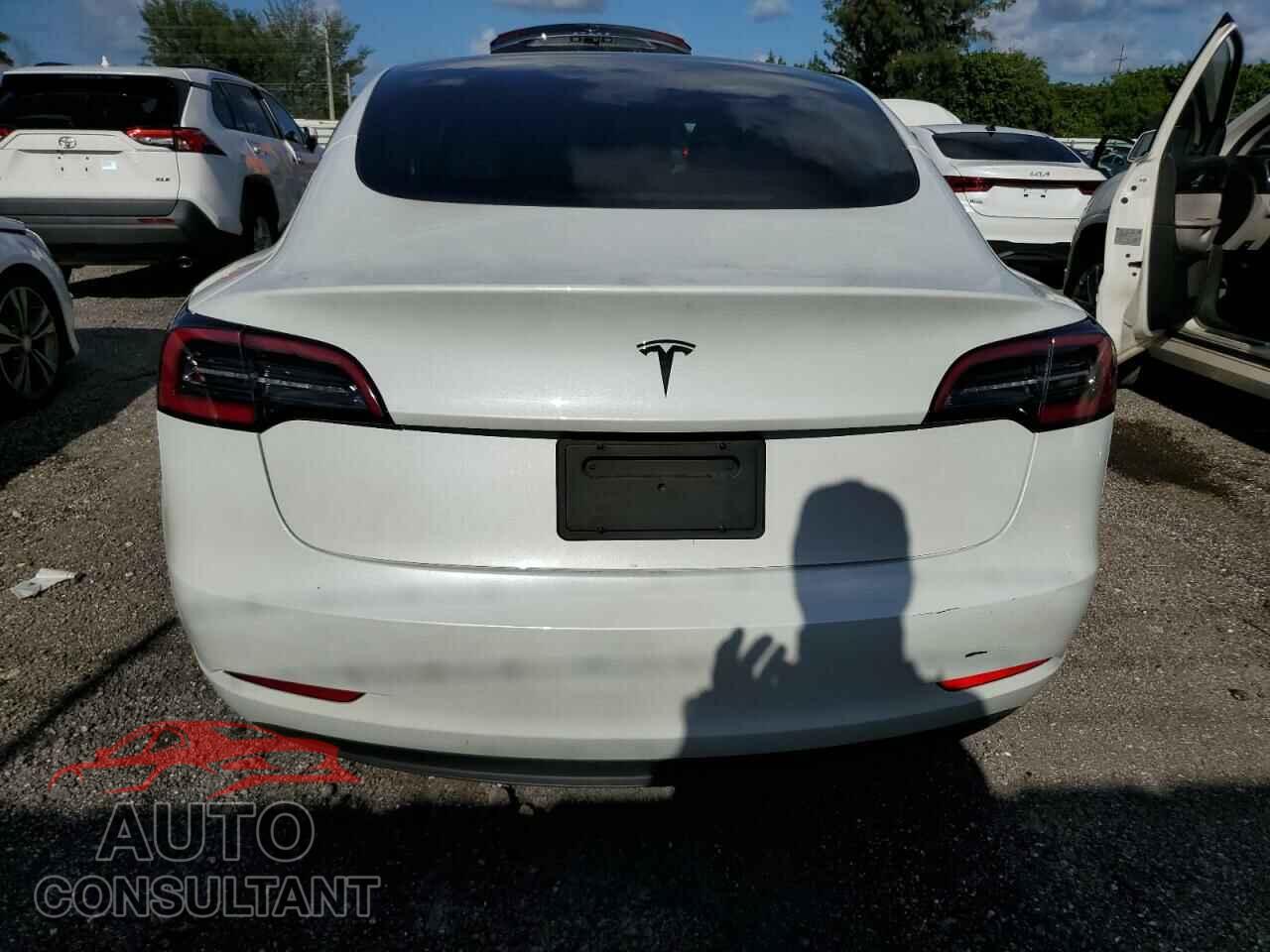 TESLA MODEL 3 2023 - 5YJ3E1EAXPF396598