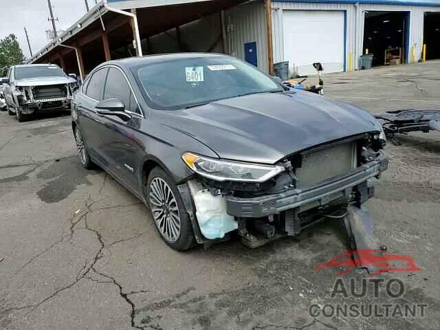 FORD FUSION 2018 - 3FA6P0RU0JR242435
