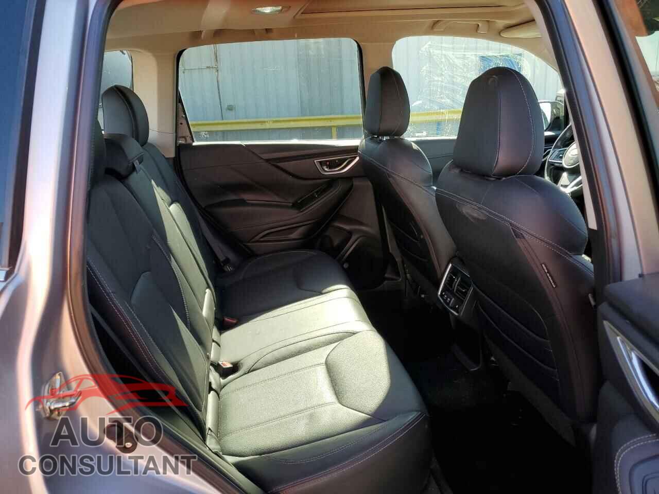 SUBARU FORESTER 2019 - JF2SKAWC7KH540137