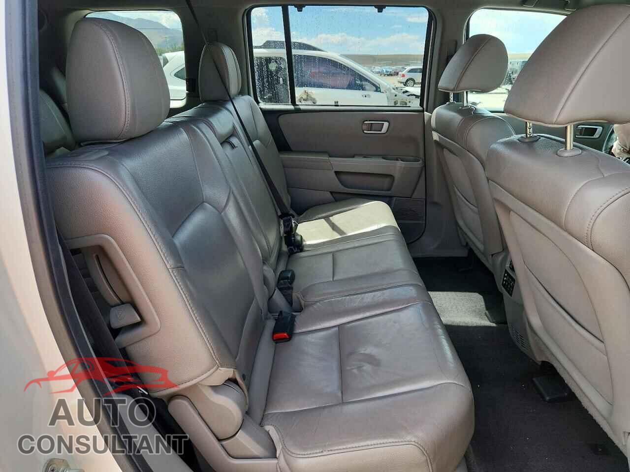 HONDA PILOT 2012 - 5FNYF4H91CB025281