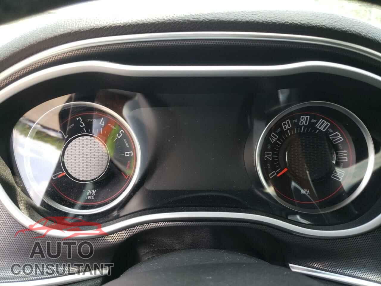 DODGE CHALLENGER 2018 - 2C3CDZGG7JH133073