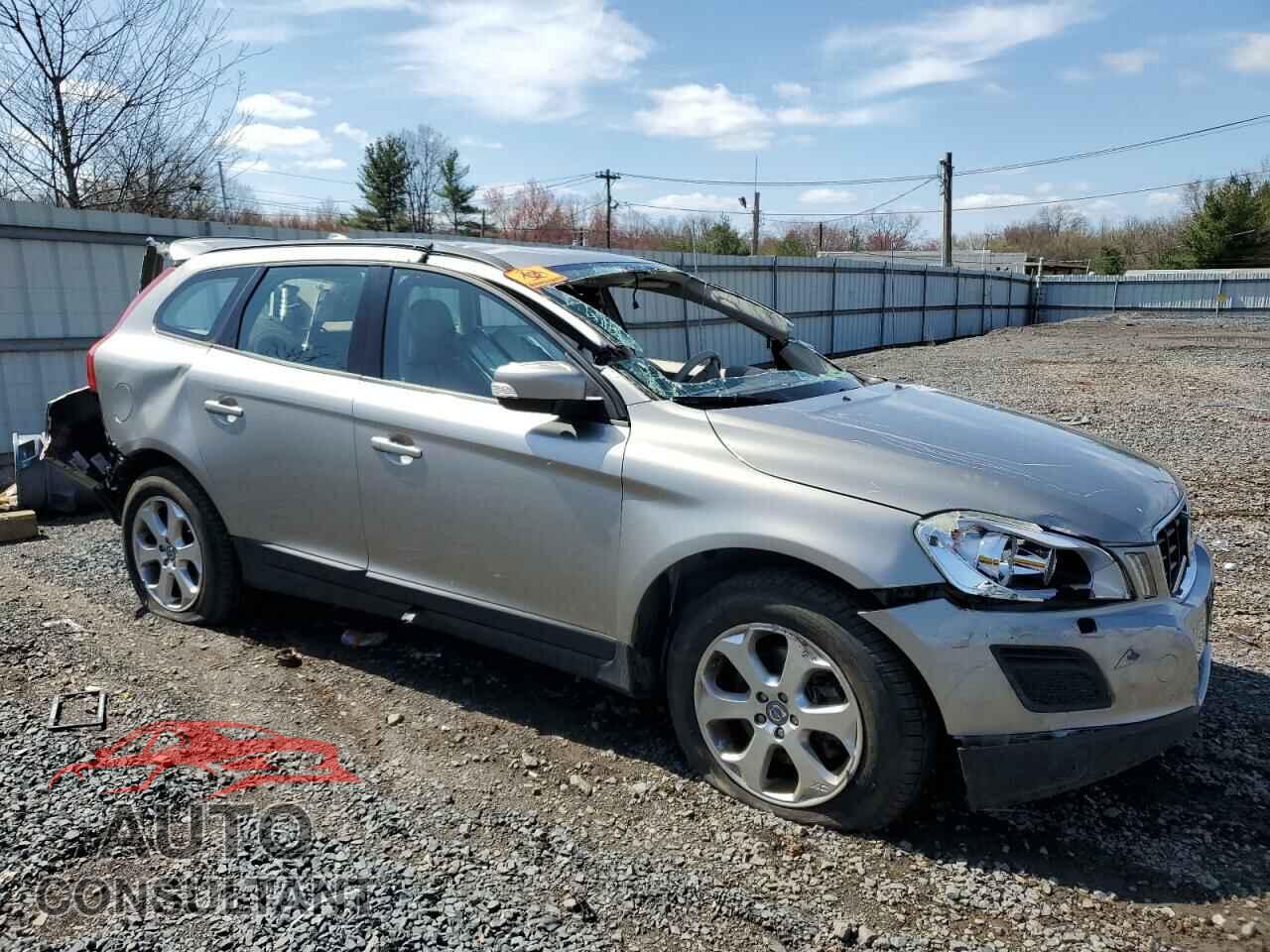 VOLVO XC60 2013 - YV4940DZ4D2406357