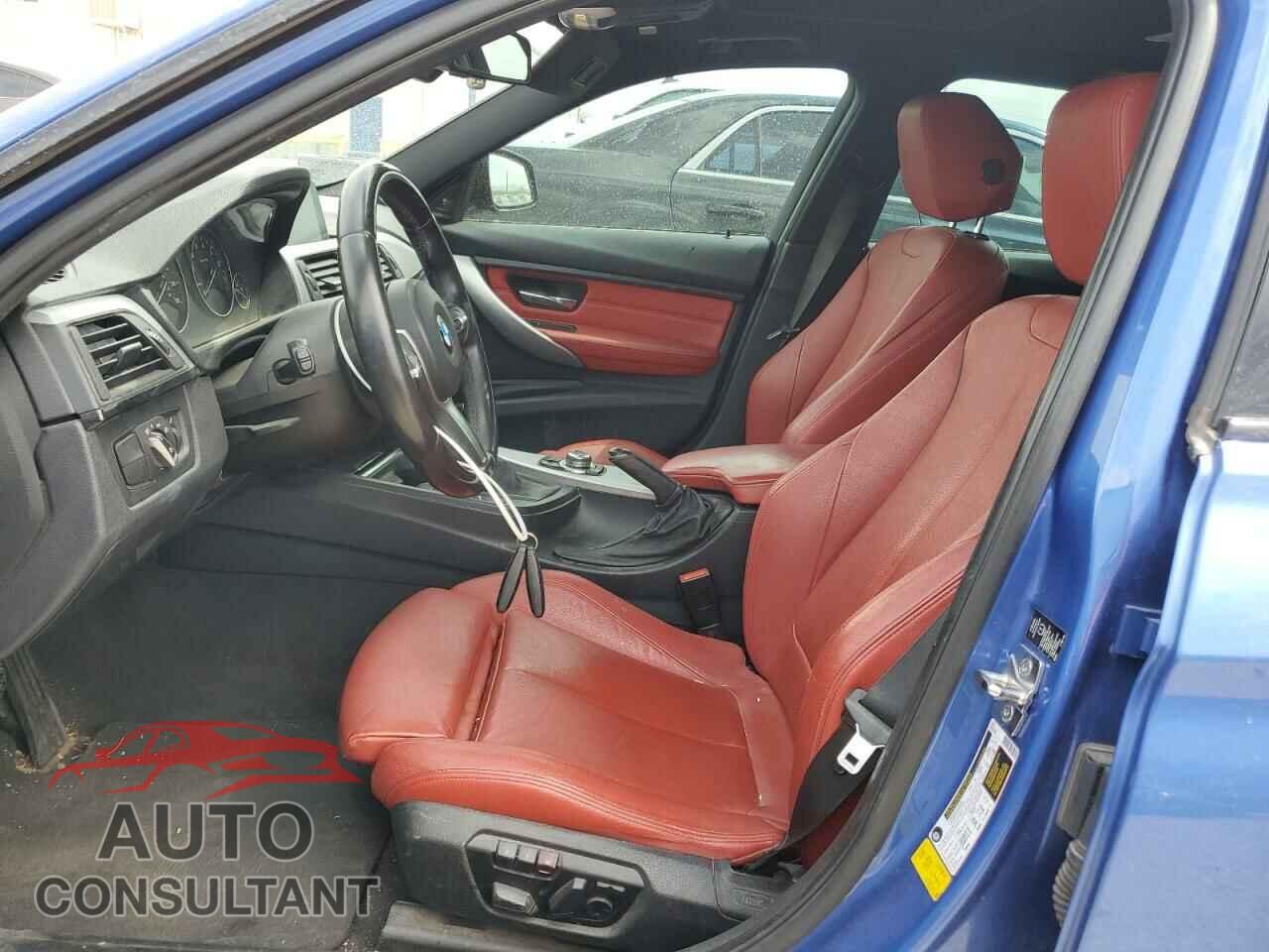 BMW 3 SERIES 2013 - WBA3A9C54DF077900