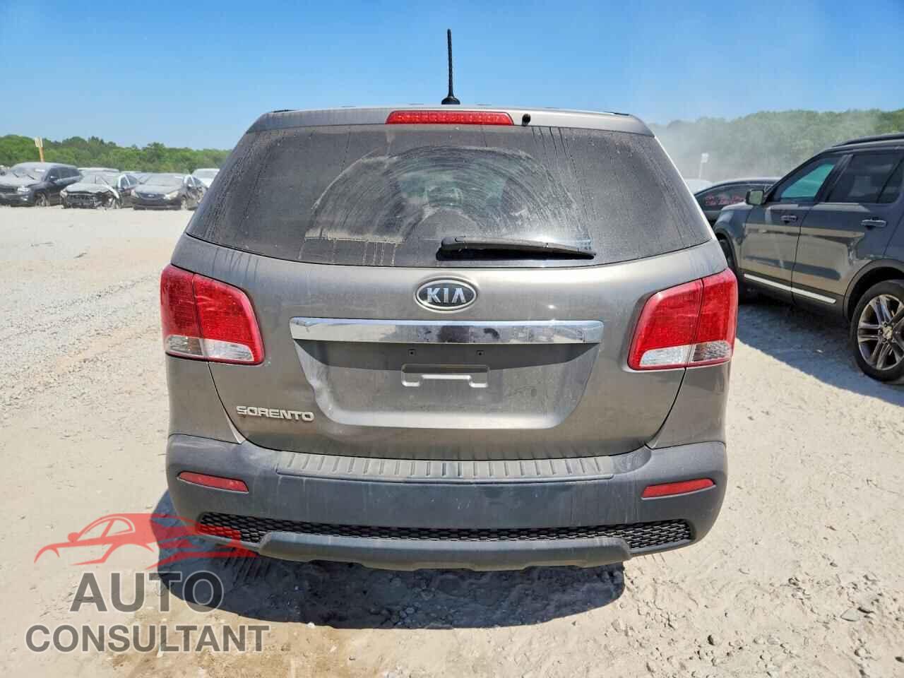 KIA SORENTO 2012 - 5XYKT4A14CG221663