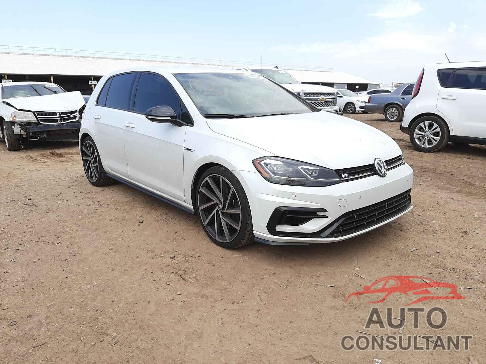 VOLKSWAGEN GOLF 2018 - WVWVF7AUXJW209498