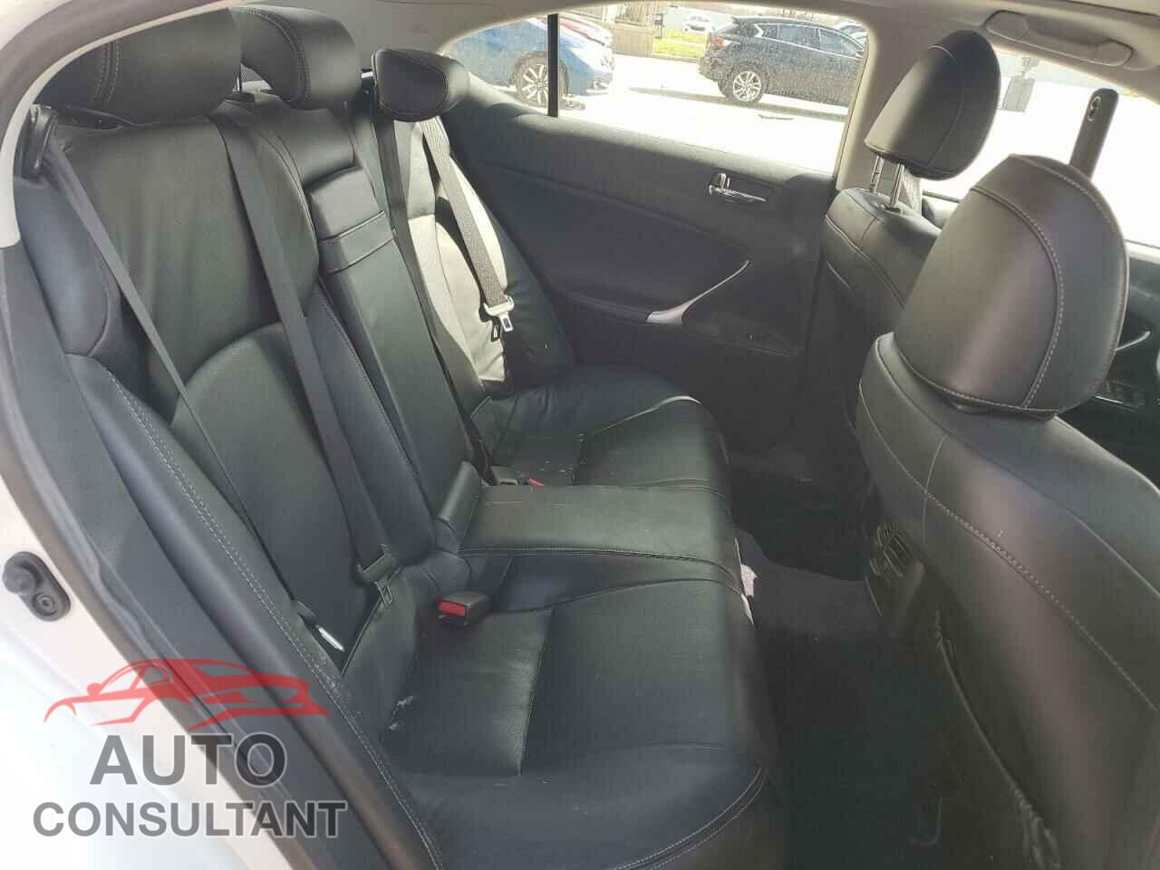 LEXUS IS 2012 - JTHBF5C21C5183674
