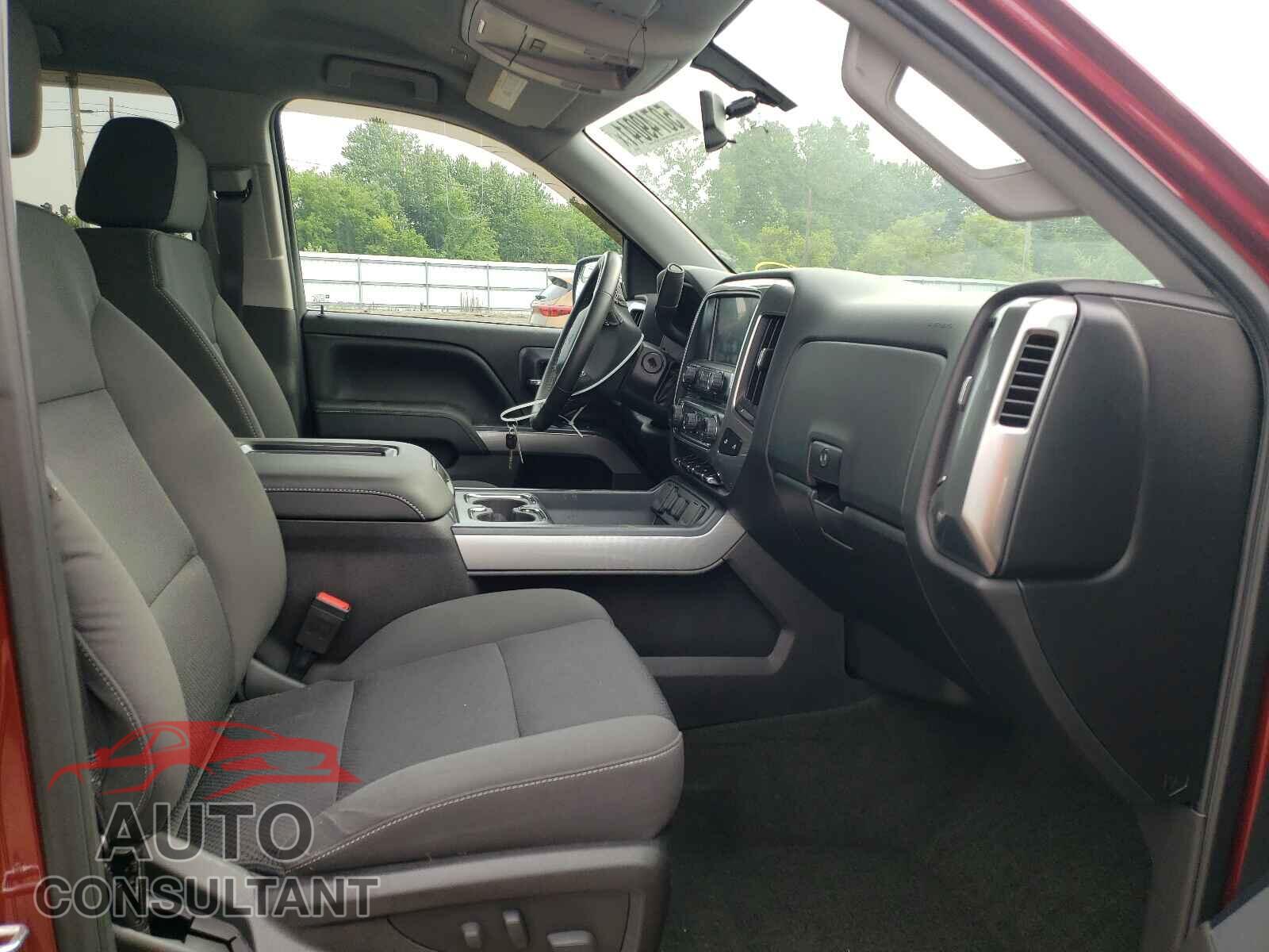 CHEVROLET SILVERADO 2017 - 3GCUKREC8HG330737