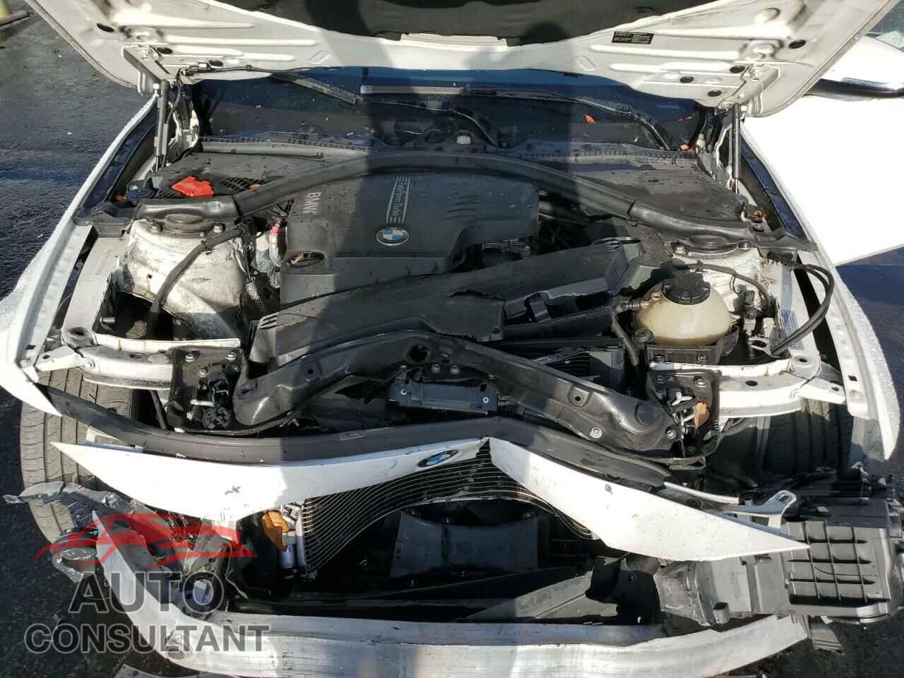 BMW 3 SERIES 2014 - WBA3A5C5XEF604445
