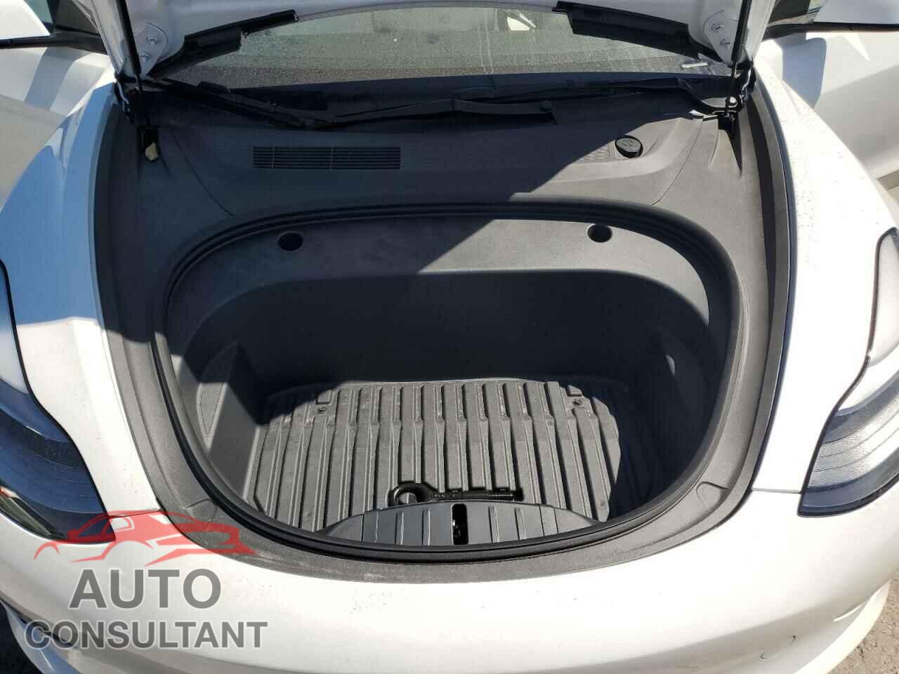 TESLA MODEL 3 2023 - 5YJ3E1EA8PF580695