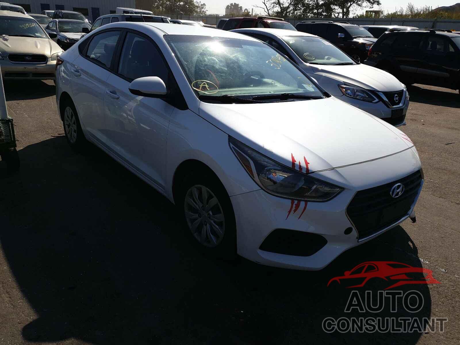 HYUNDAI ACCENT 2018 - 3KPC24A39JE005682