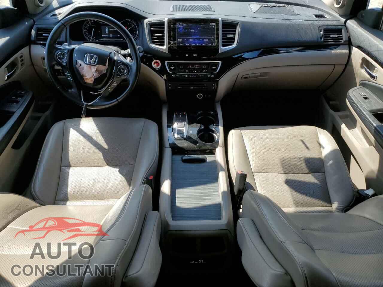 HONDA PILOT 2017 - 5FNYF6H08HB063420