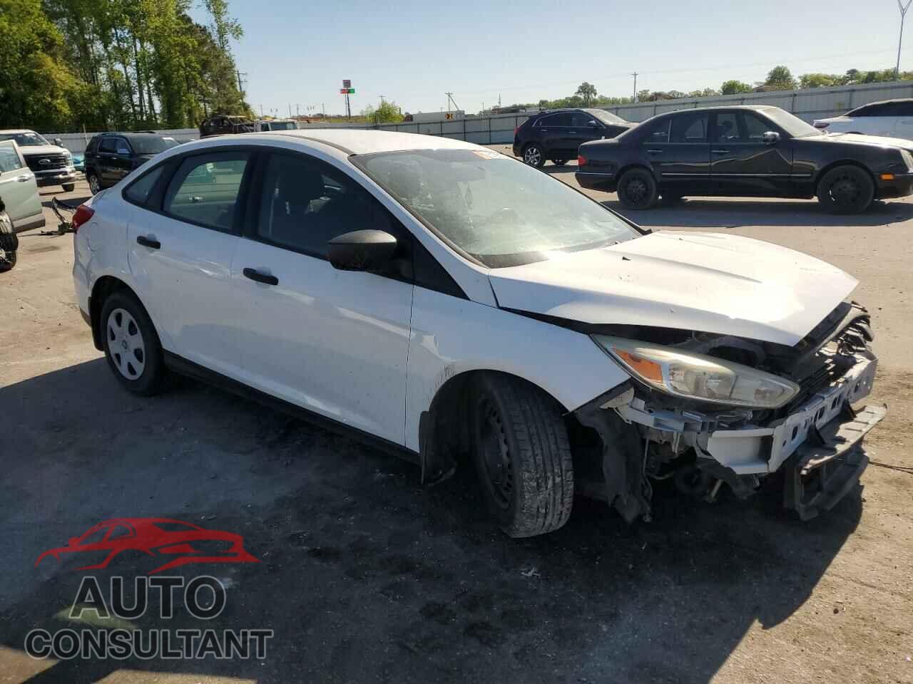 FORD FOCUS 2016 - 1FADP3E23GL261310