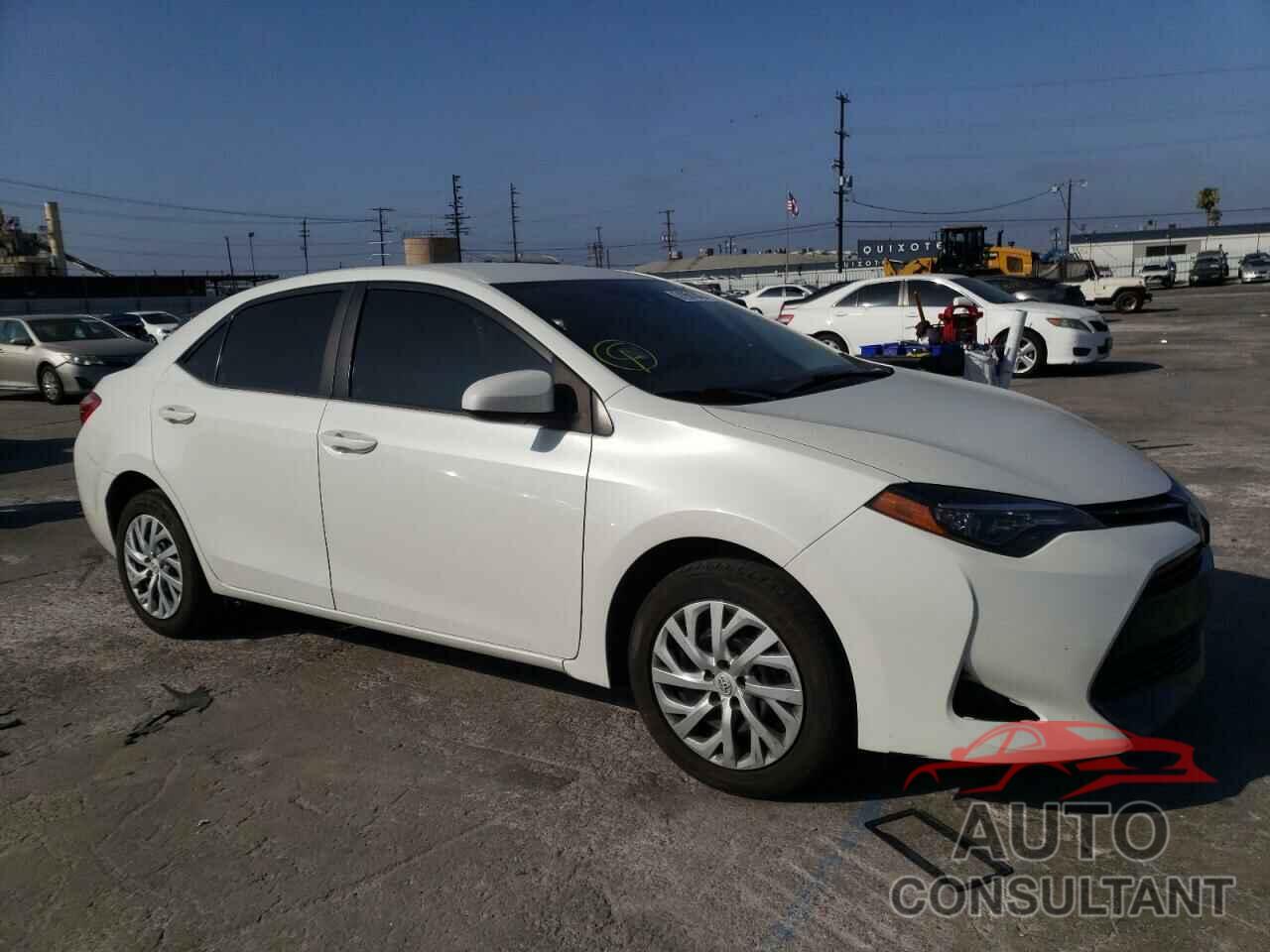 TOYOTA COROLLA 2018 - 5YFBURHE4JP801264