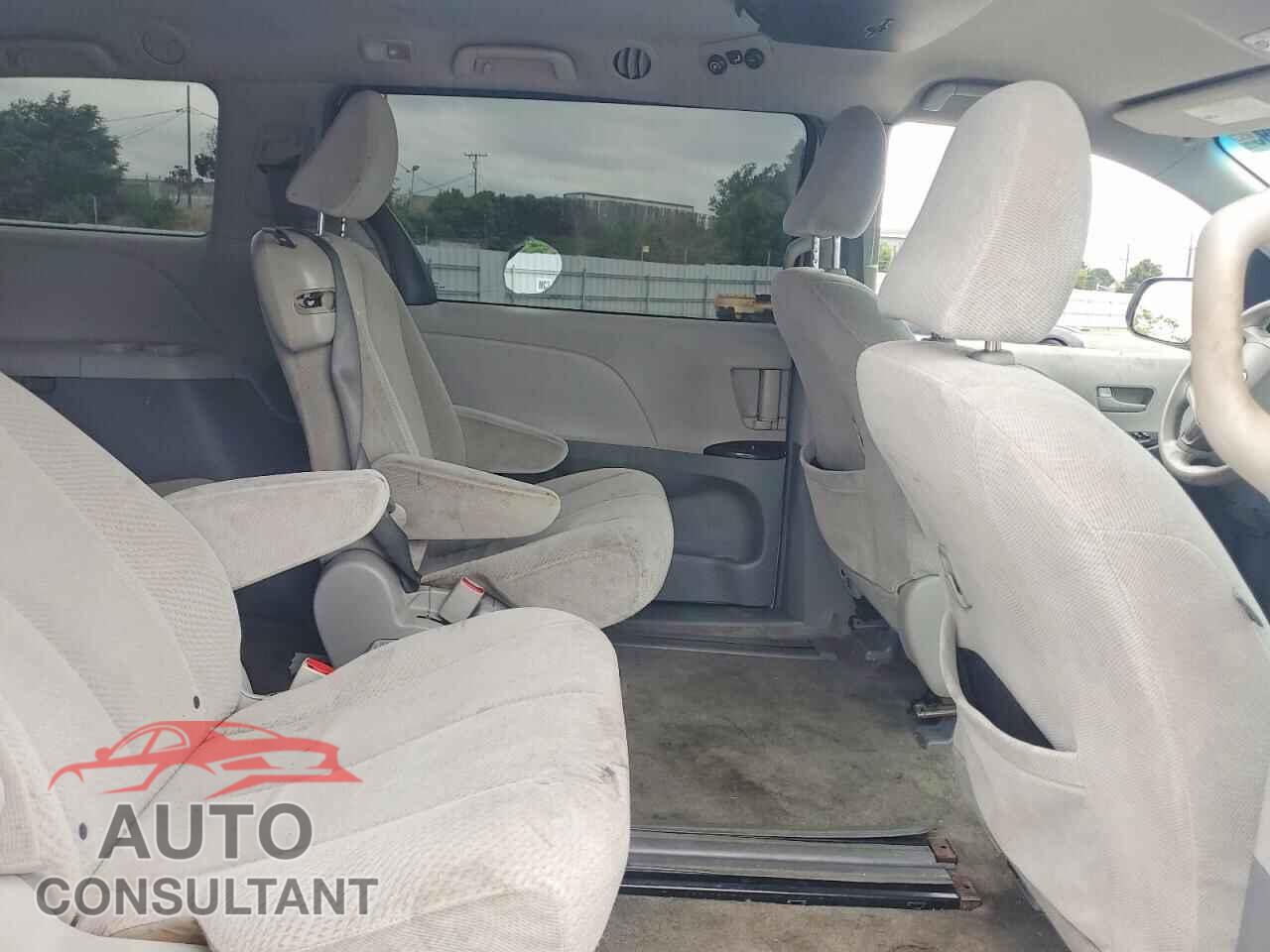 TOYOTA SIENNA 2012 - 5TDKA3DC2CS015385
