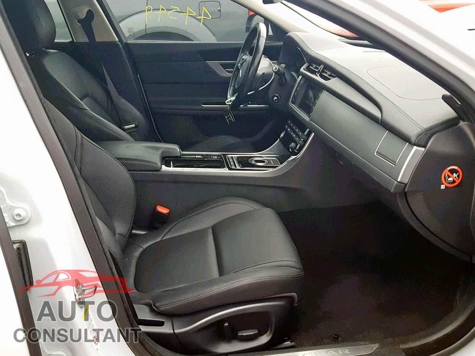 JAGUAR XF 2016 - SAJBD4BV5GCY08416
