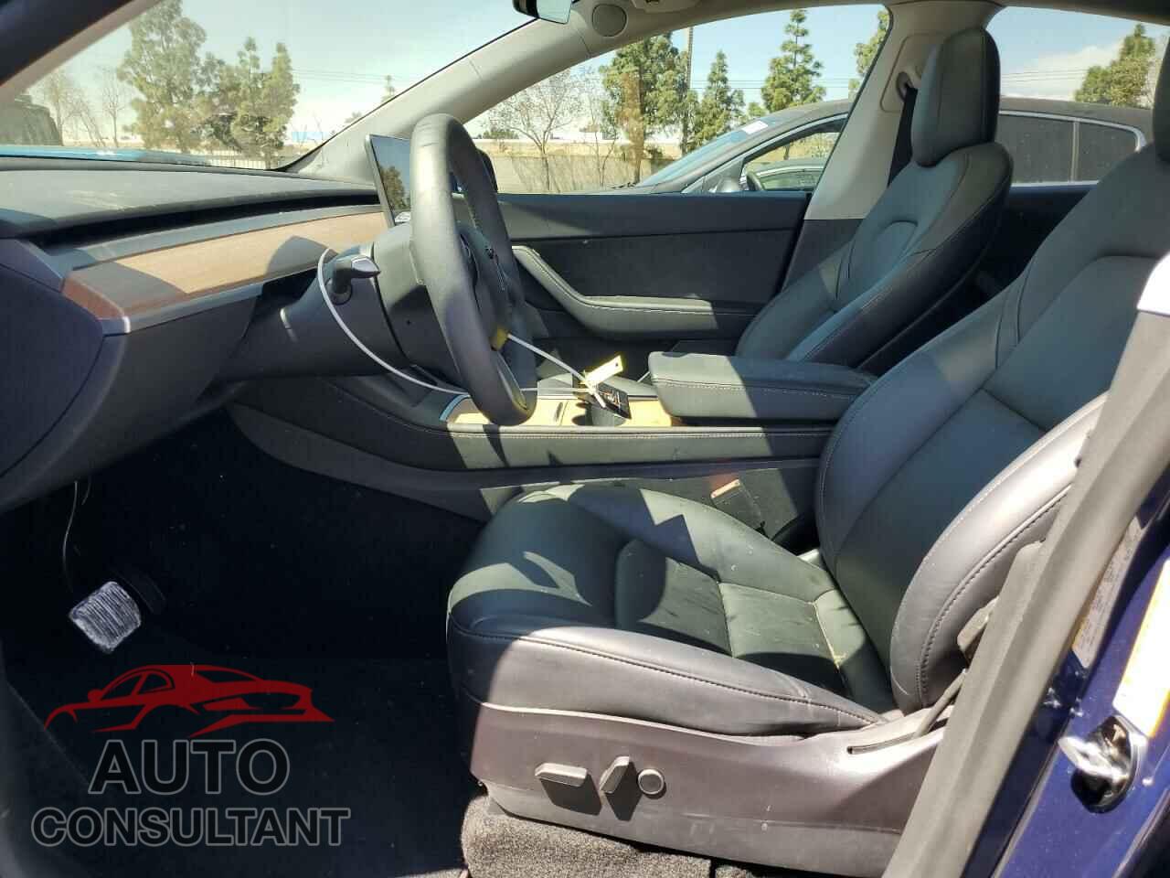 TESLA MODEL Y 2022 - 7SAYGDEE5NF407558