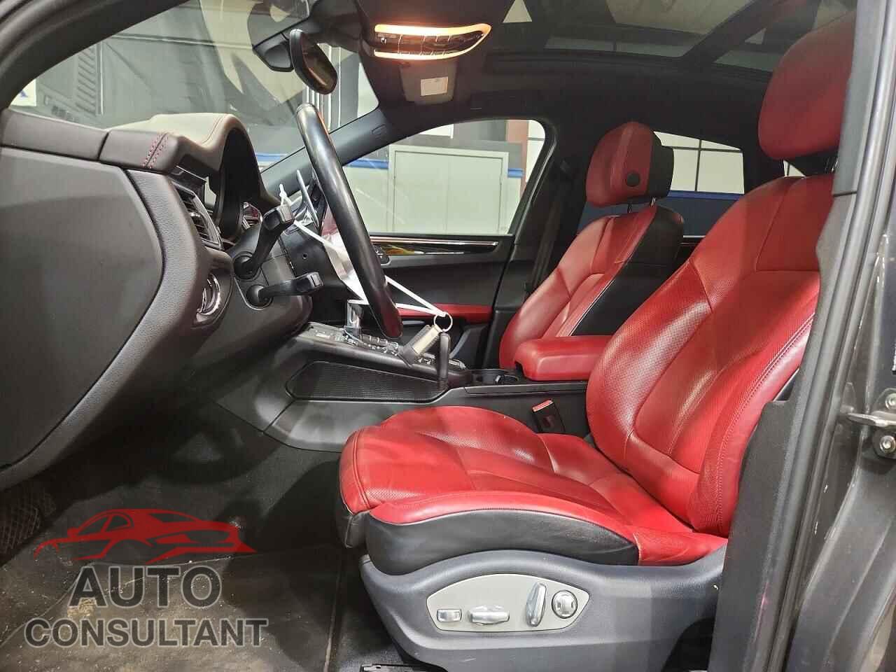 PORSCHE MACAN 2016 - WP1AB2A50GLB42702