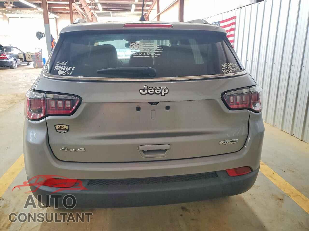 JEEP COMPASS 2019 - 3C4NJDBB1KT768388