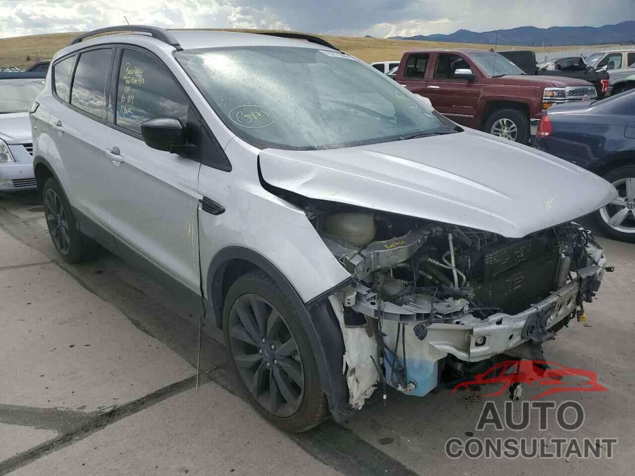 FORD ESCAPE 2017 - 1FMCU0GD5HUE23408