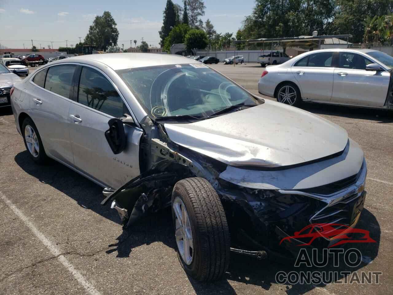 CHEVROLET MALIBU 2020 - 1G1ZB5ST3LF155125