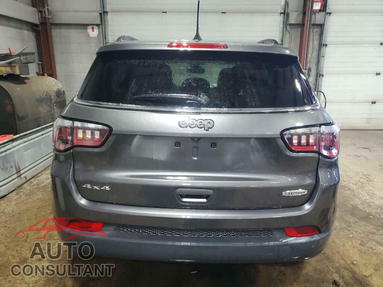 JEEP COMPASS 2018 - 3C4NJDBB5JT238214
