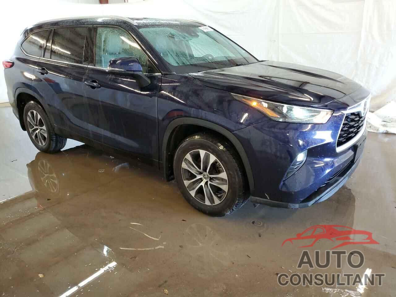 TOYOTA HIGHLANDER 2022 - 5TDHZRBH8NS566380